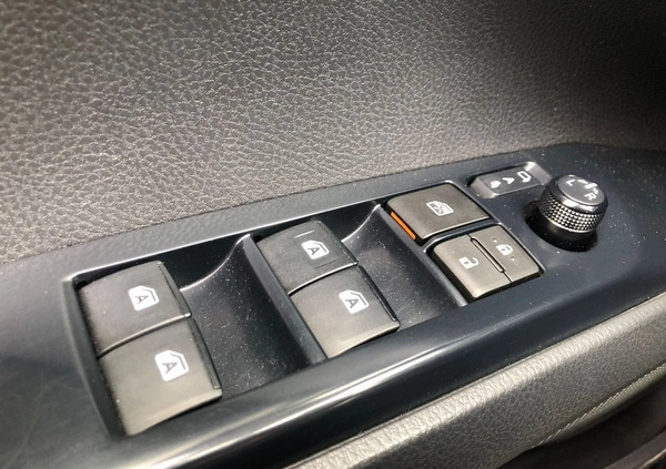 Toyota Camry cena 107900 przebieg: 97621, rok produkcji 2020 z Nowe Miasteczko małe 529